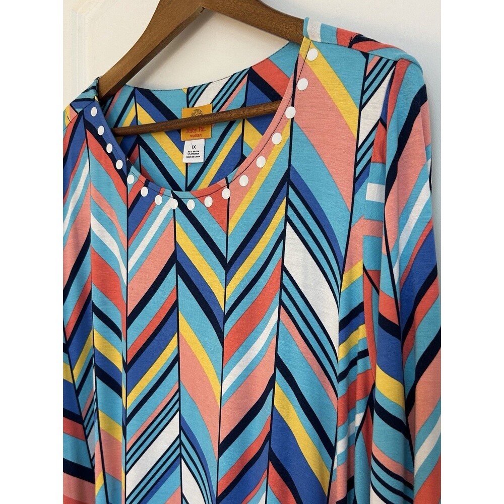 Ruby Rd Women’s 1X Tunic Blouse Colorful Chevron Print 3/4 Sleeve Asymmetrical - Picture 3 of 14